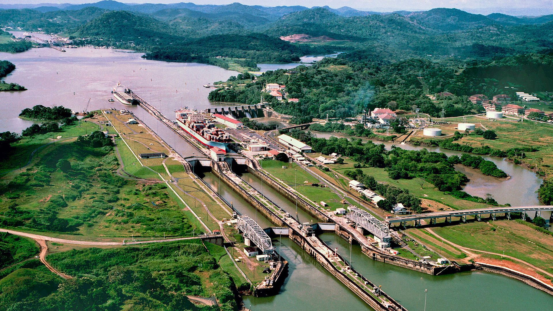 Panamas kanāls — panama Panamas kanāls — panama